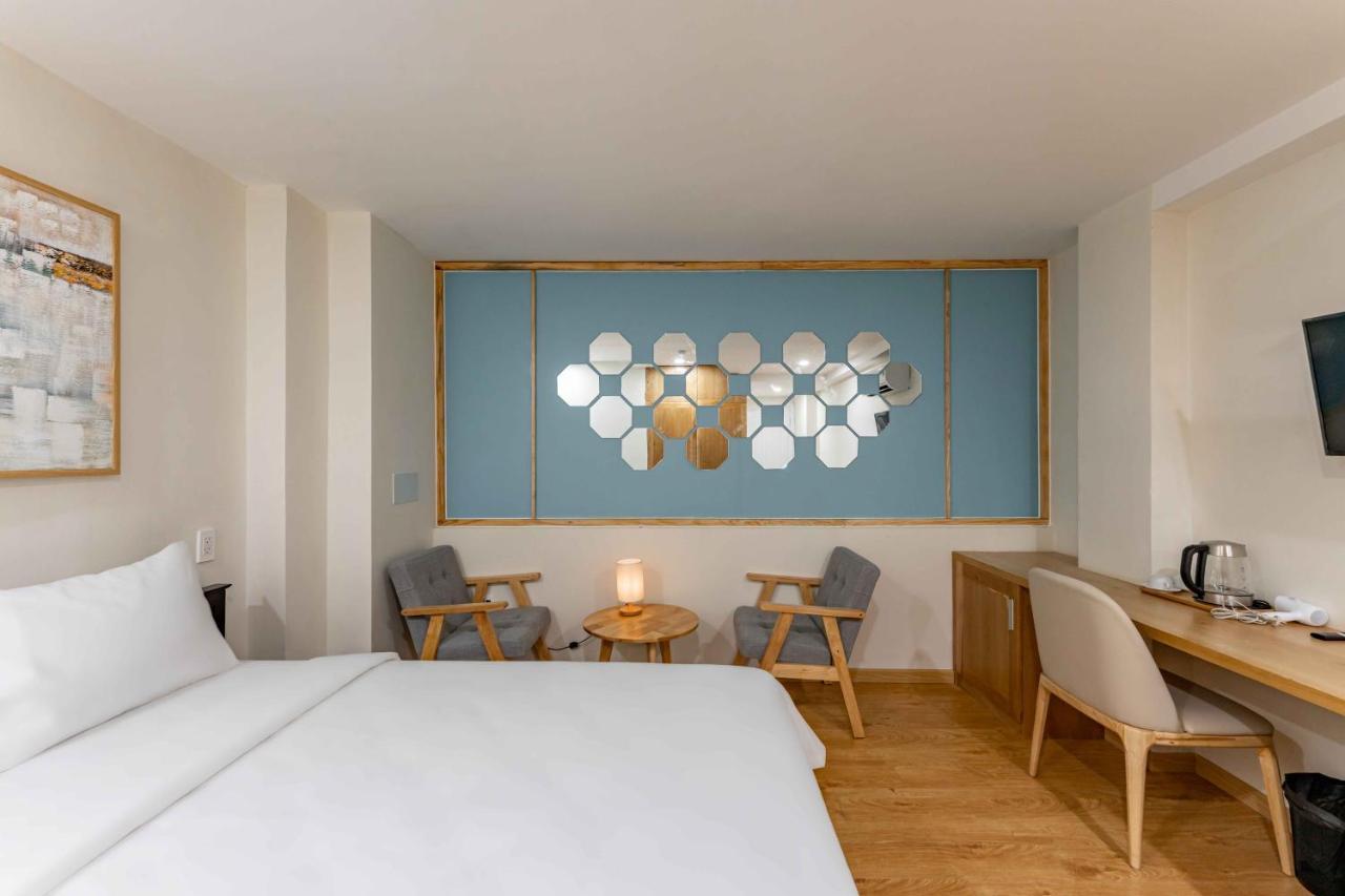 Edoya Hotel Dong Khoi Хошимин Екстериор снимка